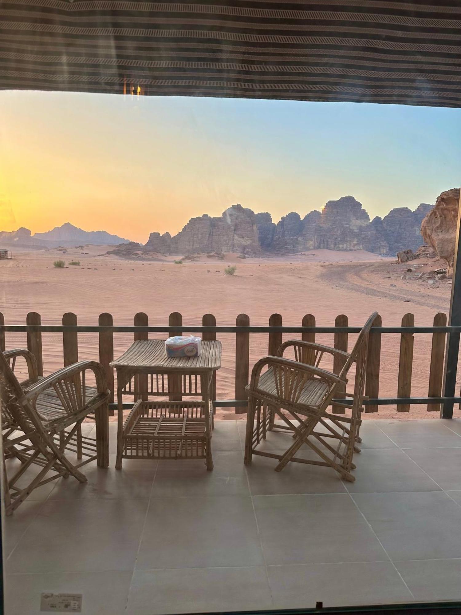 Wadi Rum Magic Camp 外观 照片