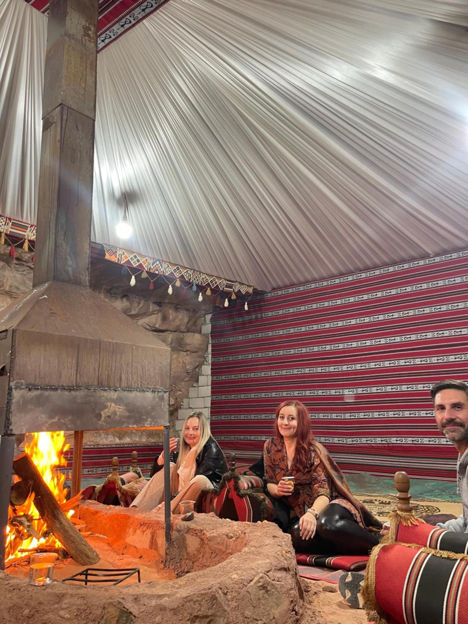 Wadi Rum Magic Camp 外观 照片